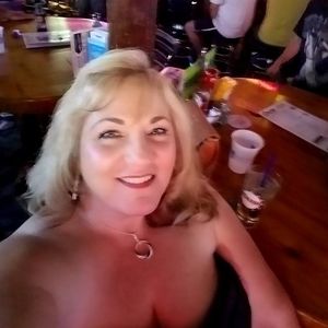 Meet your Posher, Pam